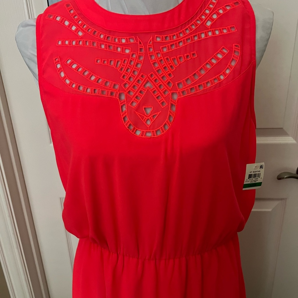 Elegant Sleeveless Sun Dress